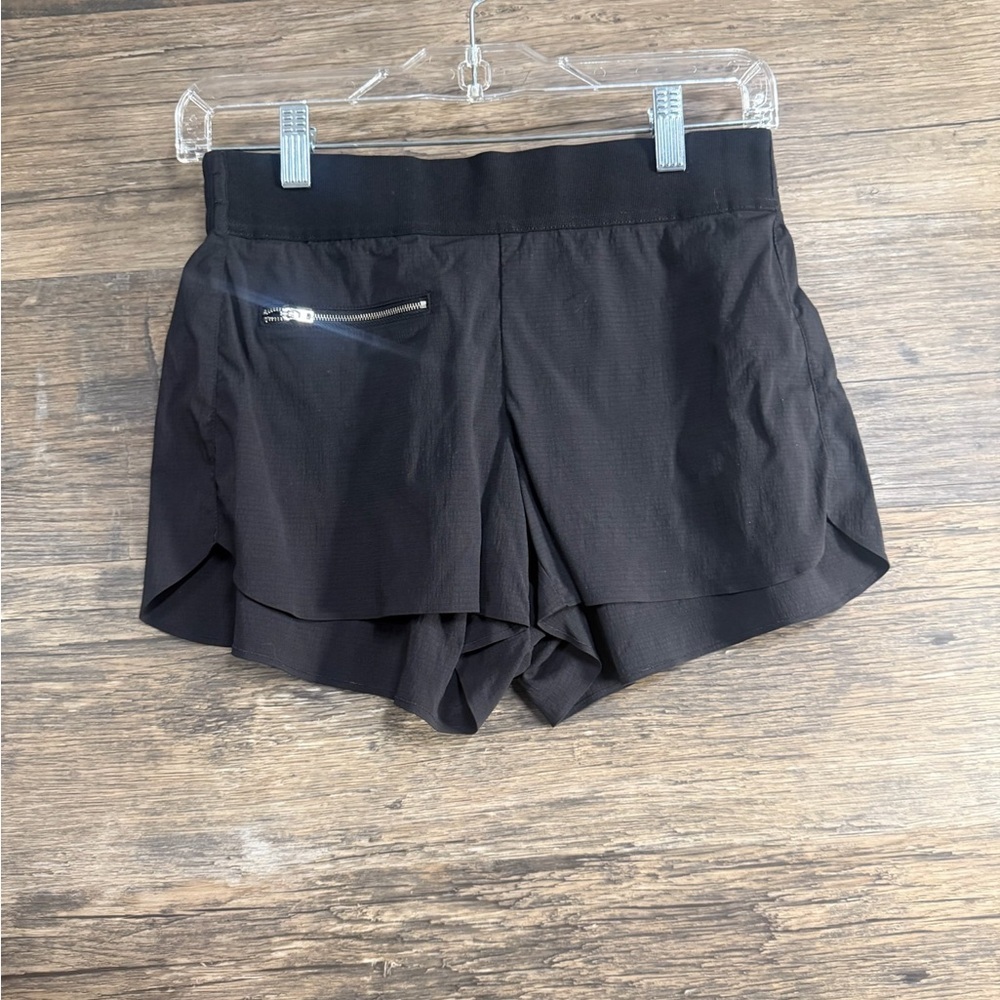 Athleta Women's Black Athletic Shorts with Zip Pocket